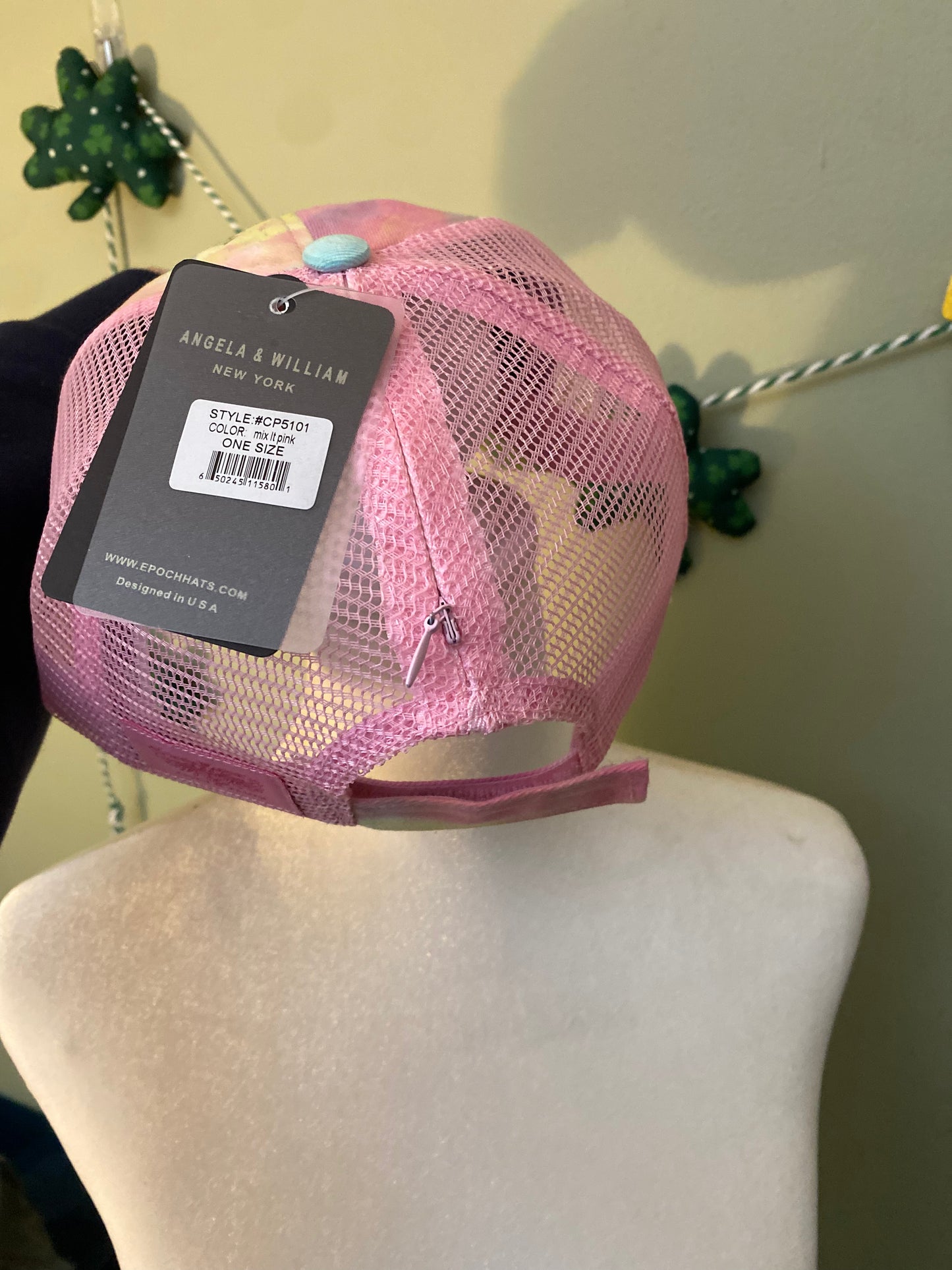 Live. Love. Rescue. Hat